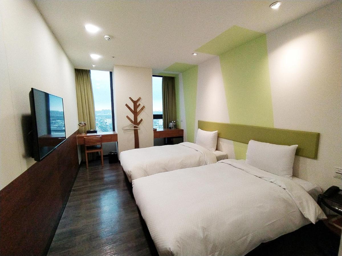 Pingzhen Hotel J Taoyuan מראה חיצוני תמונה