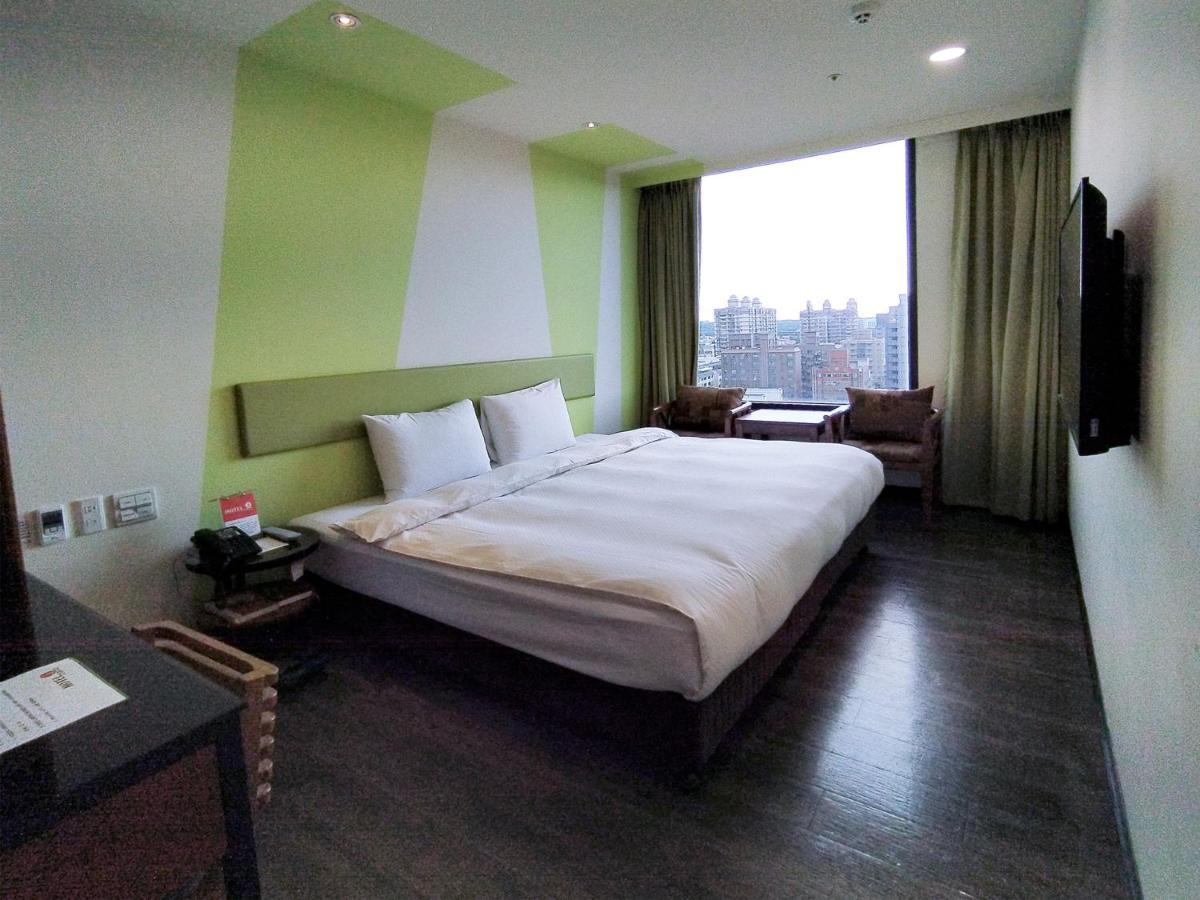 Pingzhen Hotel J Taoyuan מראה חיצוני תמונה