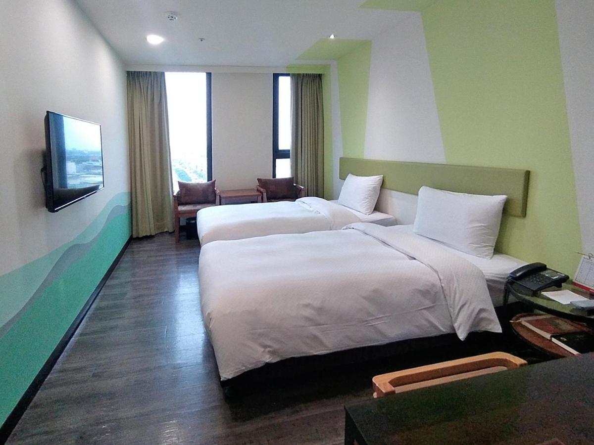 Pingzhen Hotel J Taoyuan מראה חיצוני תמונה