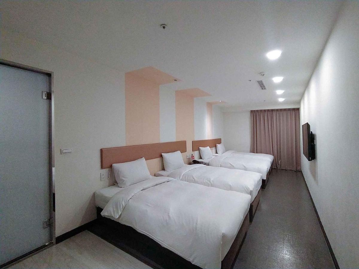 Pingzhen Hotel J Taoyuan מראה חיצוני תמונה