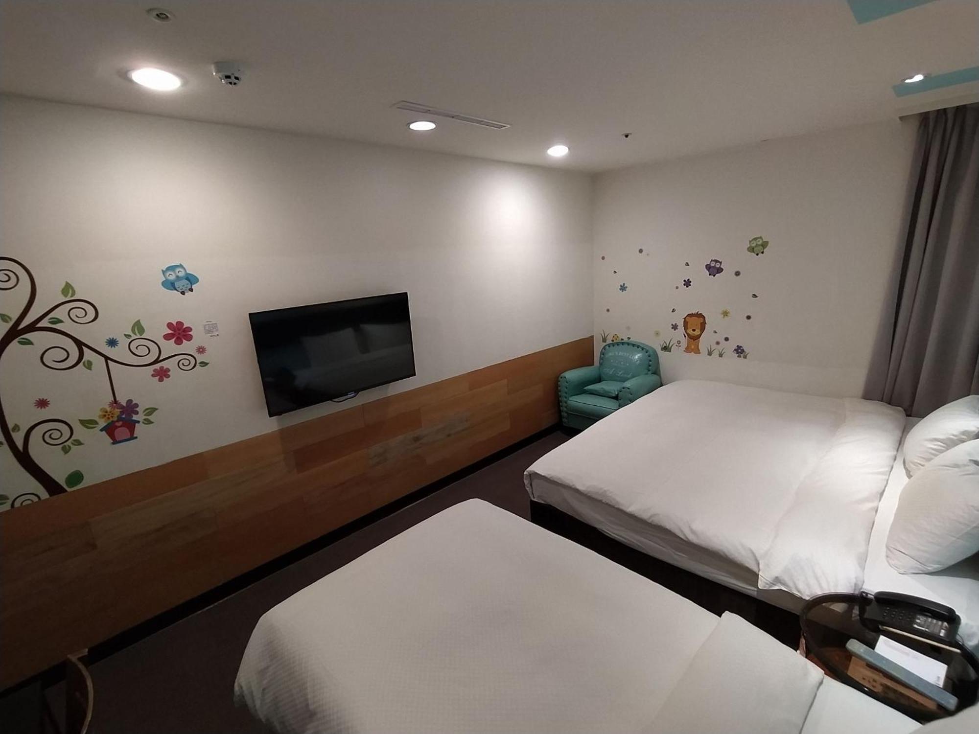 Pingzhen Hotel J Taoyuan מראה חיצוני תמונה